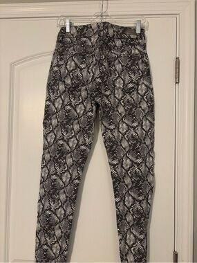 Seven7 Black and White Snake Print Skinny Jeans